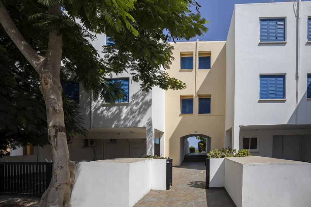 Protaras Beachfront Sirina Lina Suite Paralimni Exterior foto